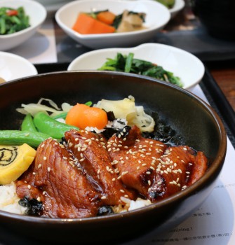 g參考用的市價，本價格僅供網友參考，您是否填寫此價格都與購物結帳無關，網站顯示此價格時會加上一條橫線