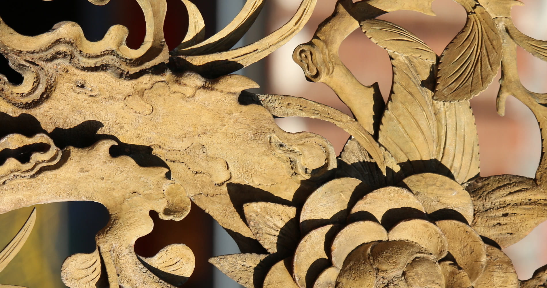 內建手機版、跨越大世界