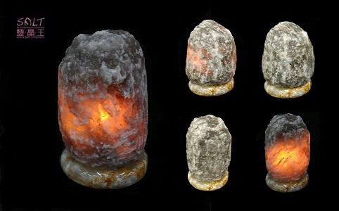 國寶級珍貴的岩鹽－「深藍鹽燈」